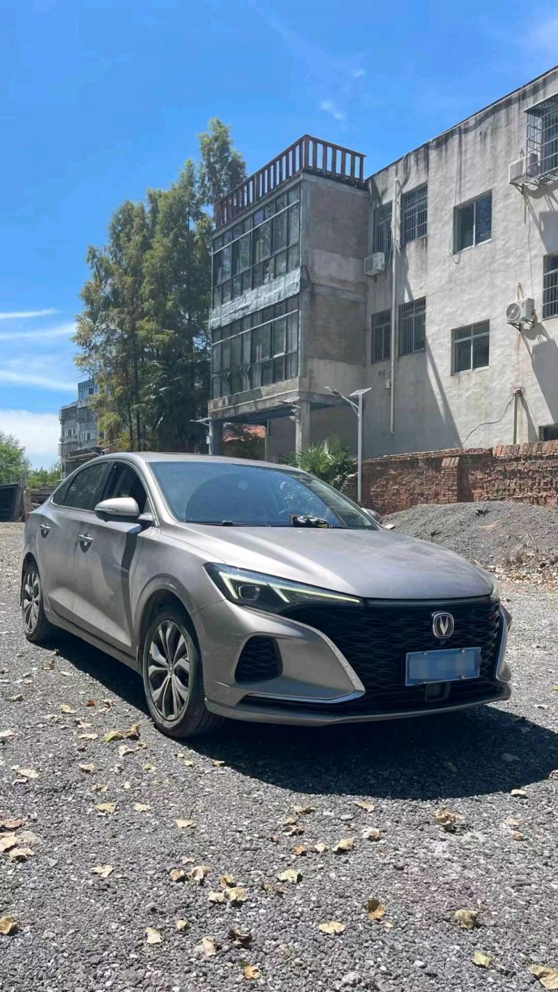 襄阳21年长安汽车逸动3