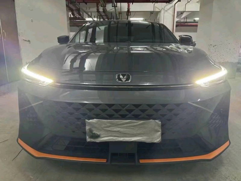 衡陽24年長安汽車UNI-V1