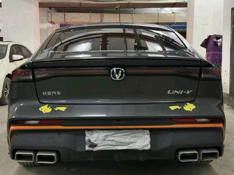 衡陽24年長安汽車UNI-V7
