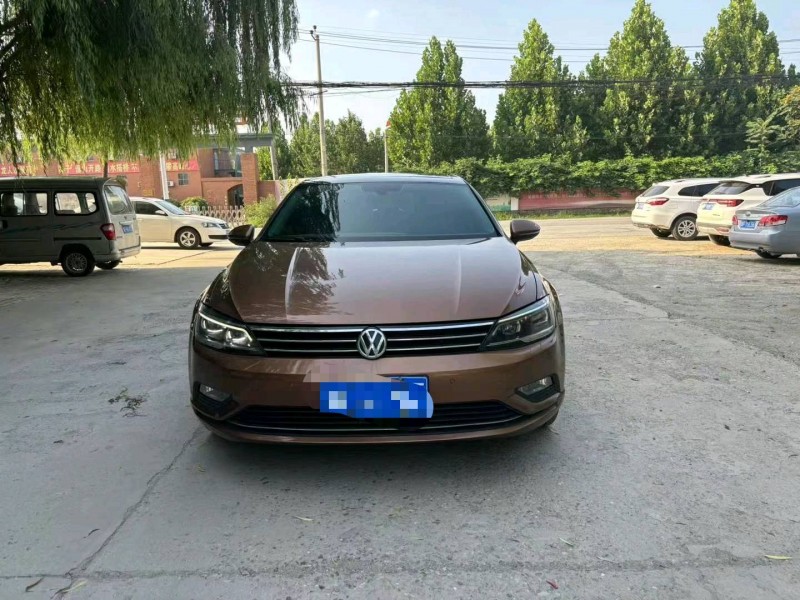 保定17年大众凌渡1