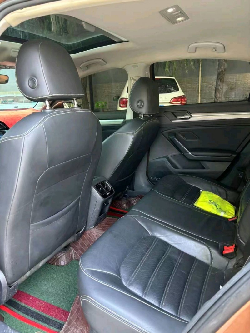 保定17年大众凌渡7