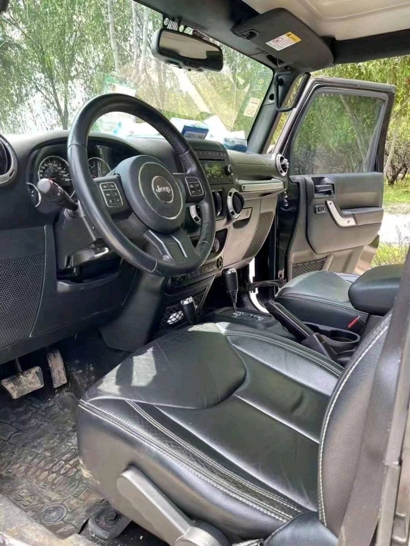 枣庄18年Jeep牧马人4