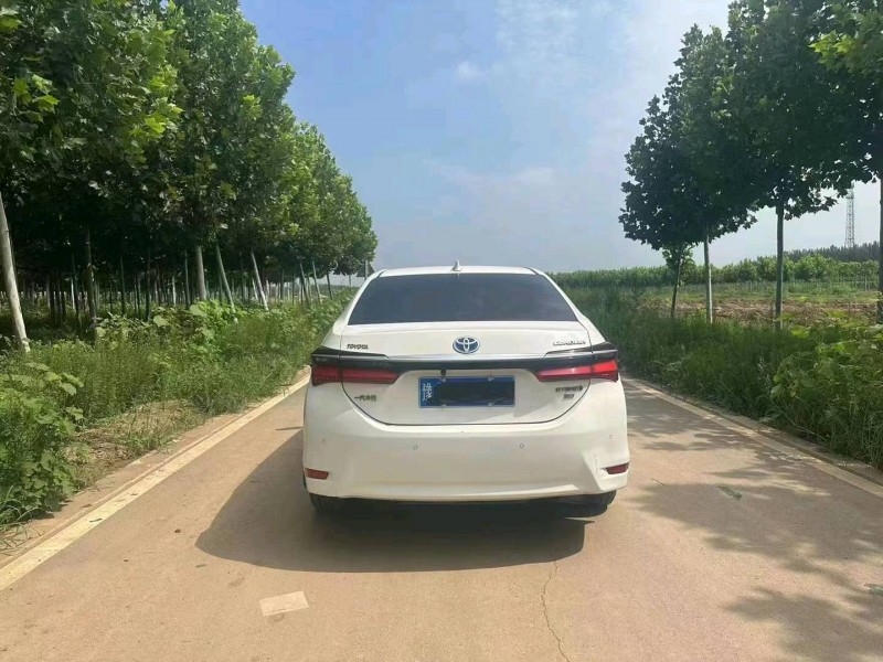郑州17年丰田卡罗拉8