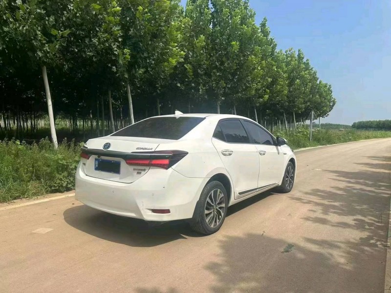 郑州17年丰田卡罗拉9