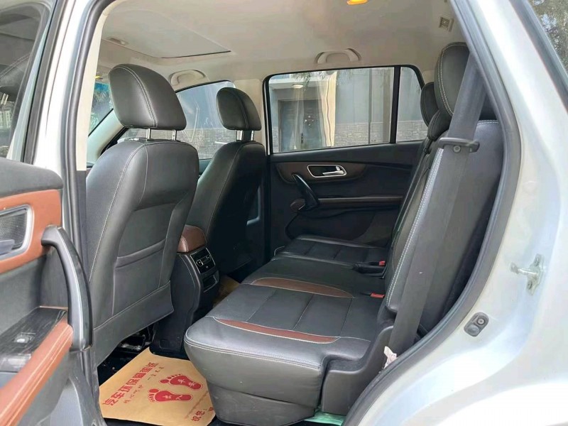 保定18年SWM斯威汽车X77