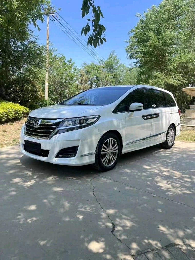 枣庄18年本田艾力绅2