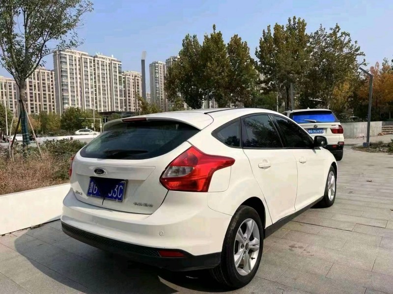 烟台14年福特福克斯2