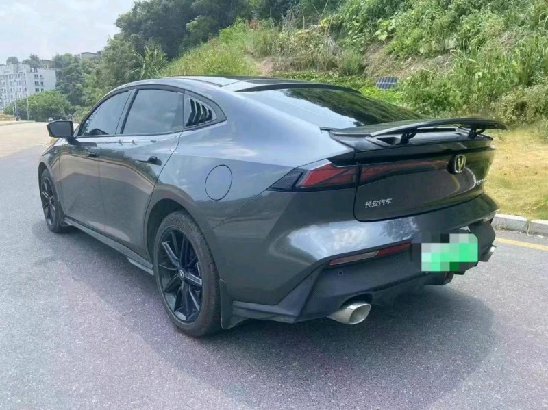 泉州23年長安汽車UNI-V6