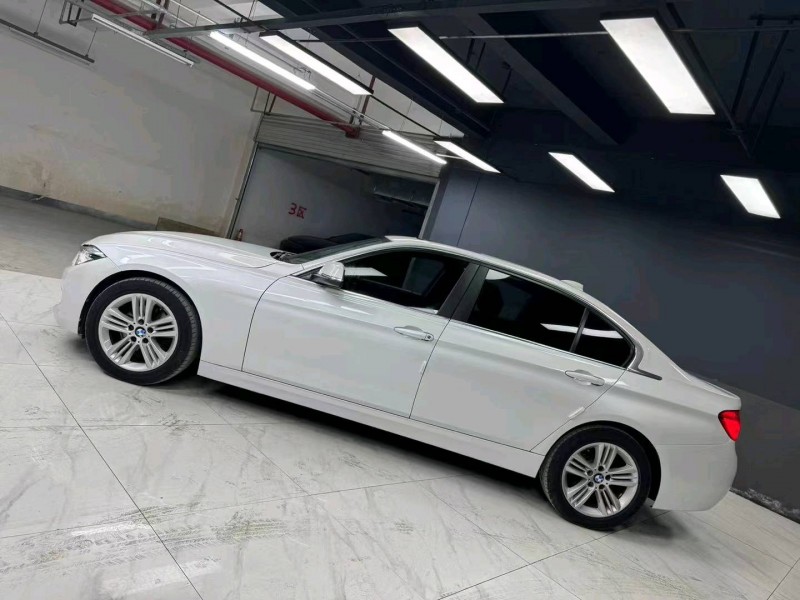 成都17年宝马3系3