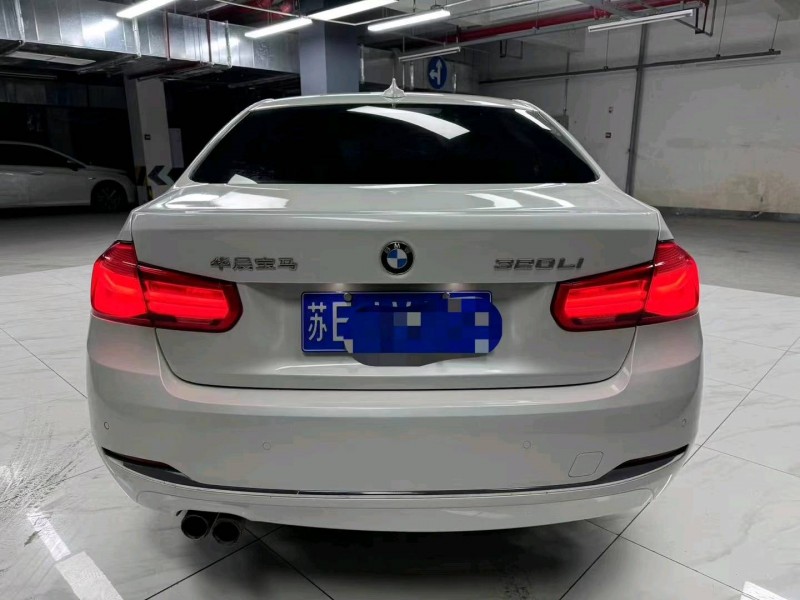 成都17年宝马3系6