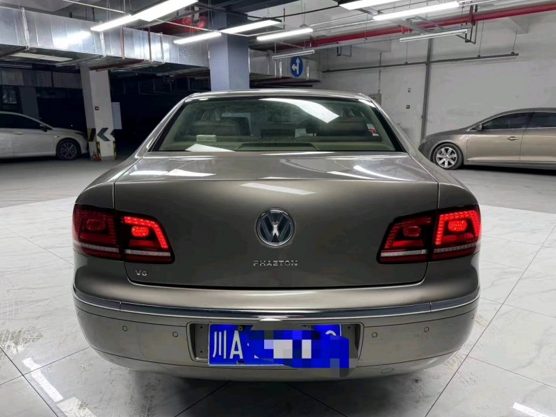 成都13年大众辉腾6