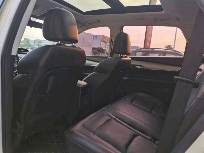 保定19年SWM斯威汽车G016