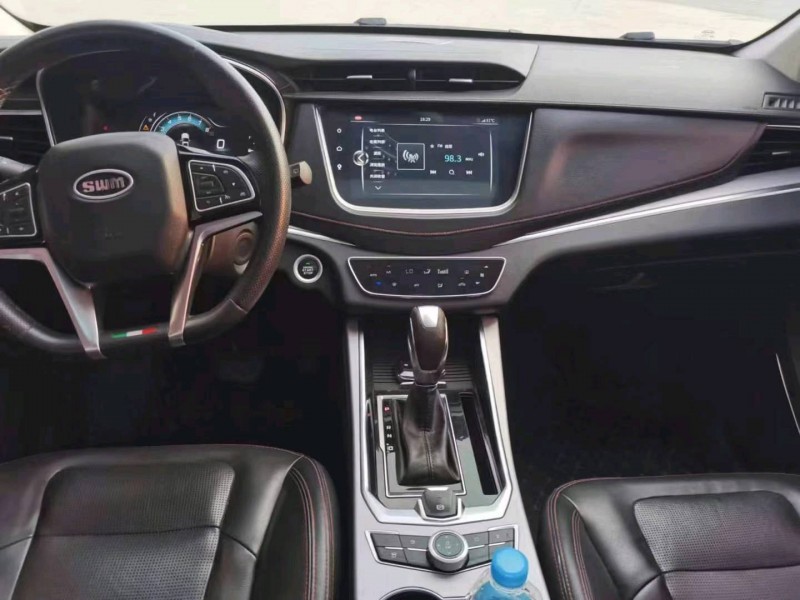 保定19年SWM斯威汽车G017