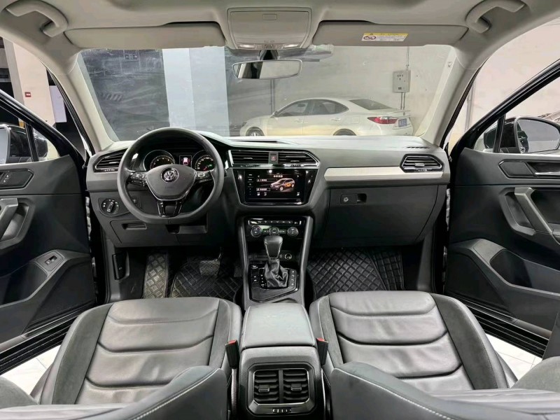 成都20年大众途观L8