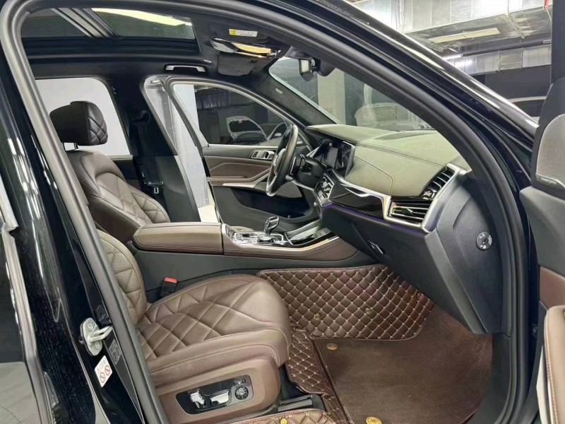 成都22年宝马X54