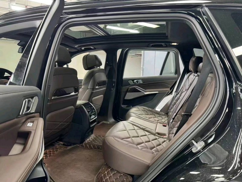 成都22年宝马X59