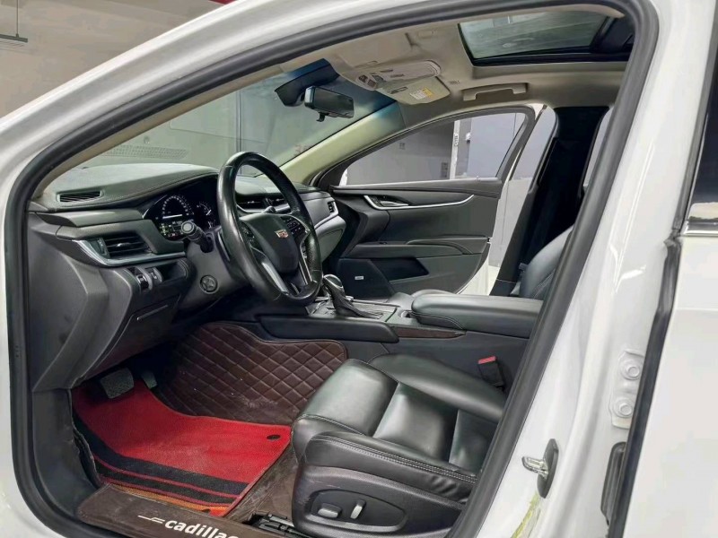 成都18年凯迪拉克XTS7