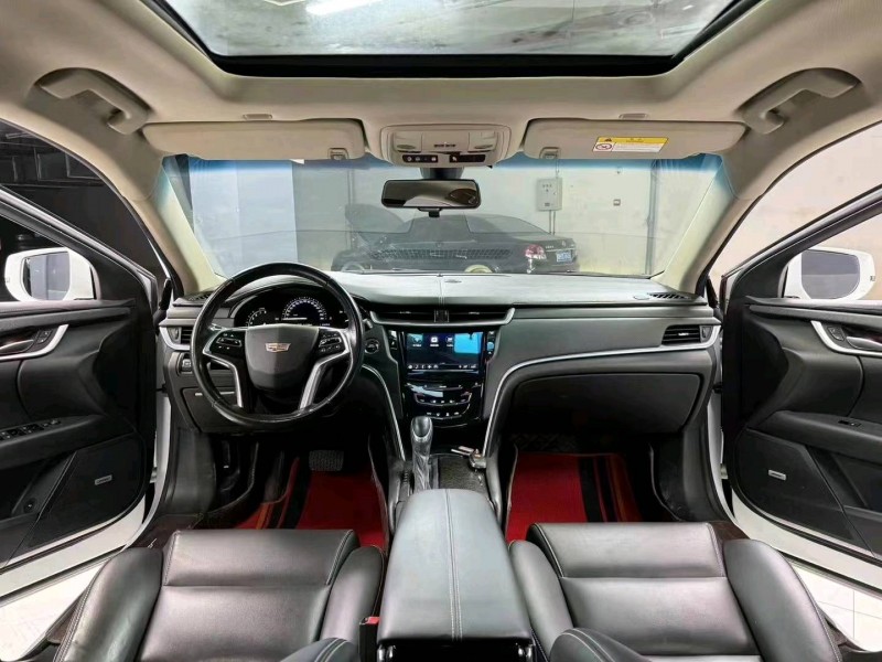 成都18年凯迪拉克XTS9