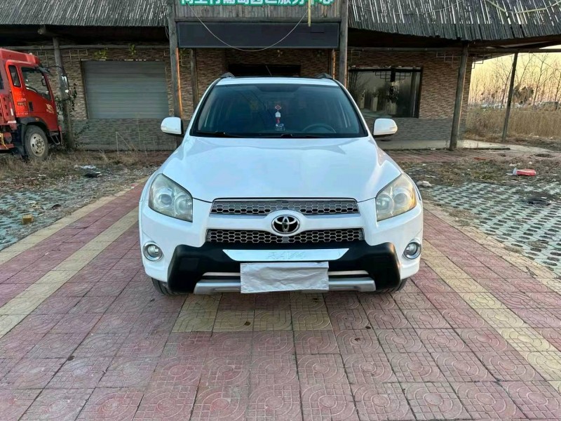 徐州13年丰田RAV4荣放1