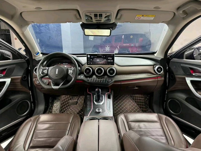 成都19年长城汽车WEY VV75