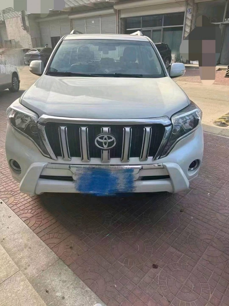 济南15年丰田普拉多1