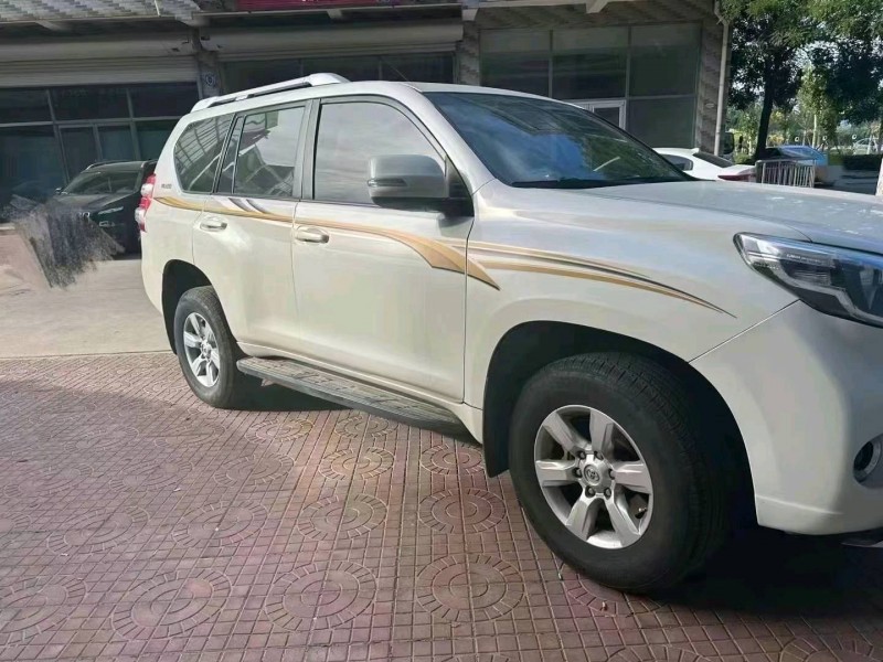 济南15年丰田普拉多2