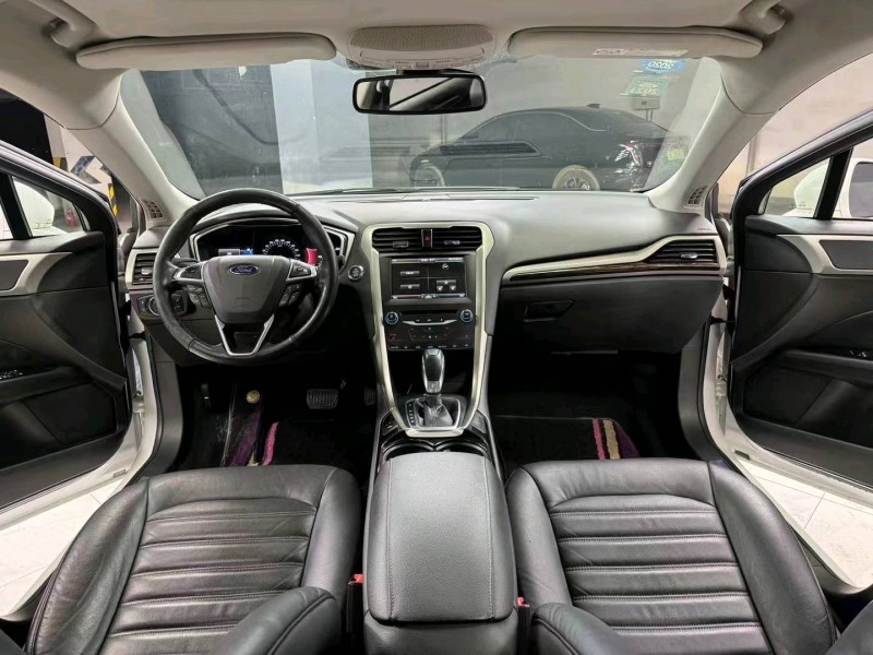 成都15年福特蒙迪欧8