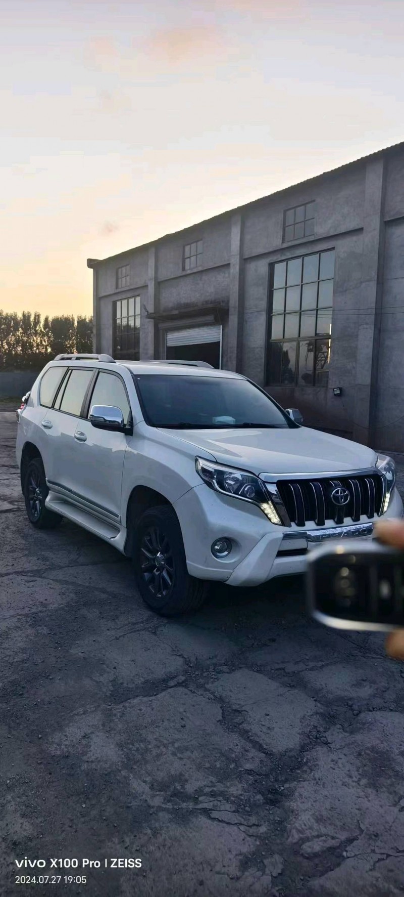 济南18年丰田普拉多2