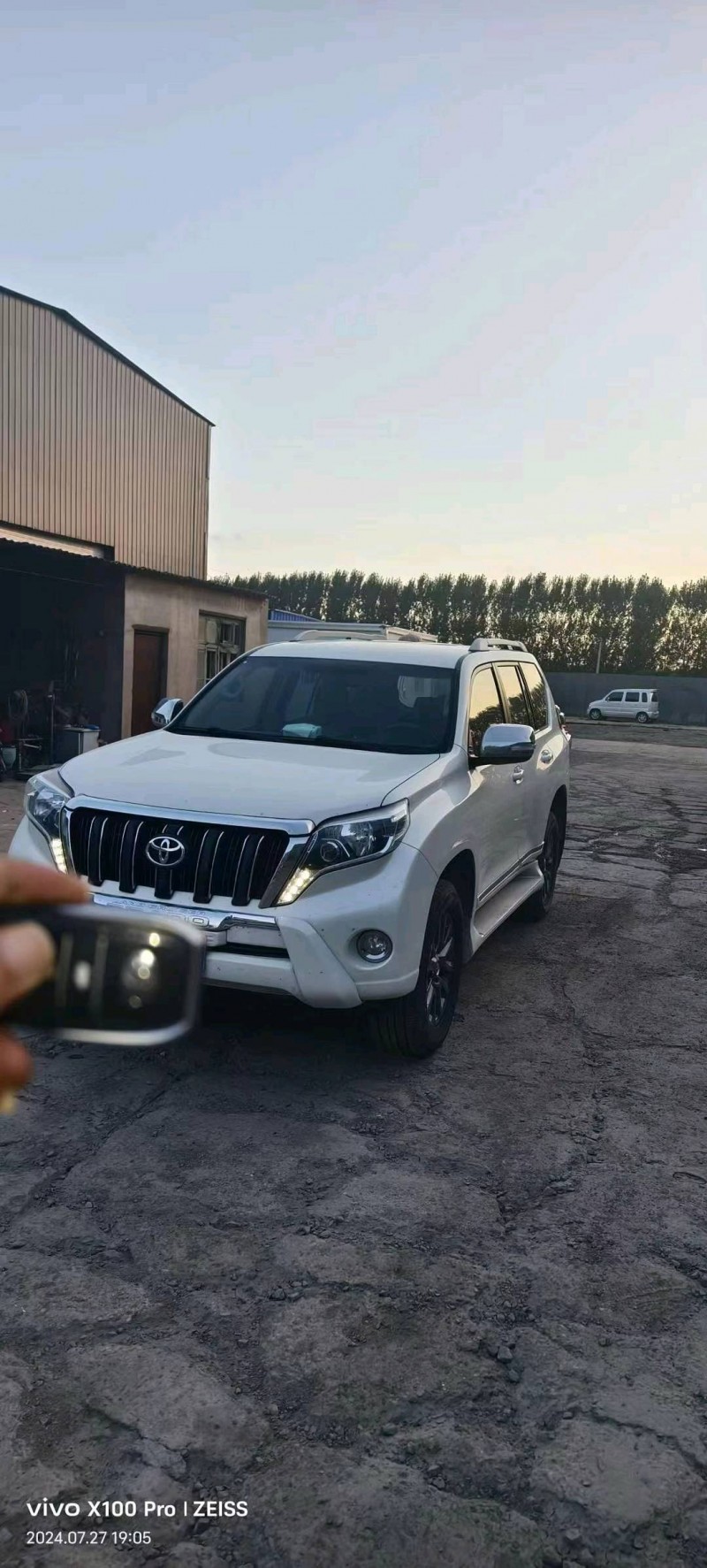 济南18年丰田普拉多3