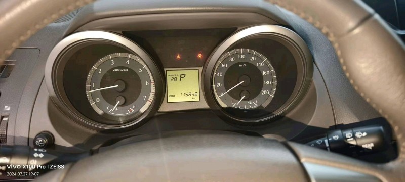 济南18年丰田普拉多5