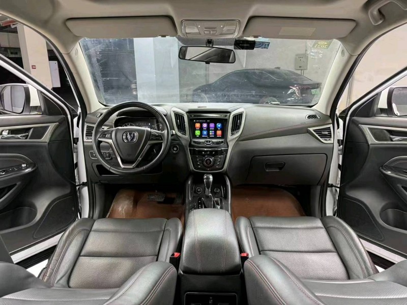 成都17年长安汽车CS756