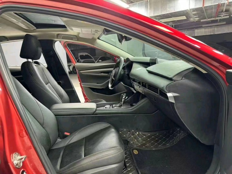 成都21年马自达昂克赛拉7