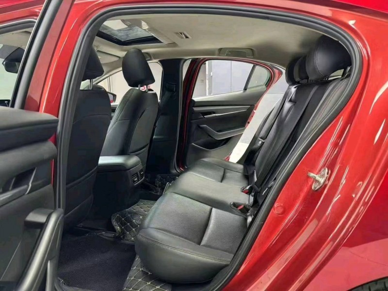 成都21年马自达昂克赛拉8