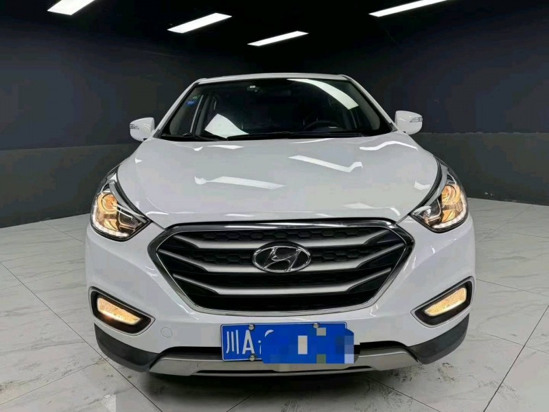 成都17年现代ix351