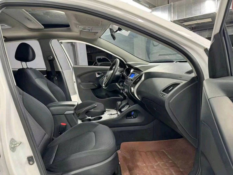 成都17年现代ix354