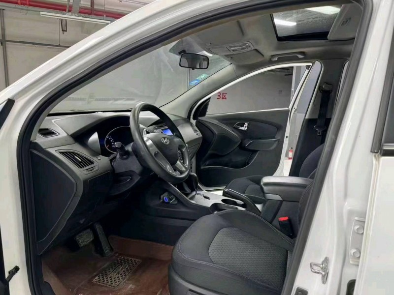 成都17年现代ix357