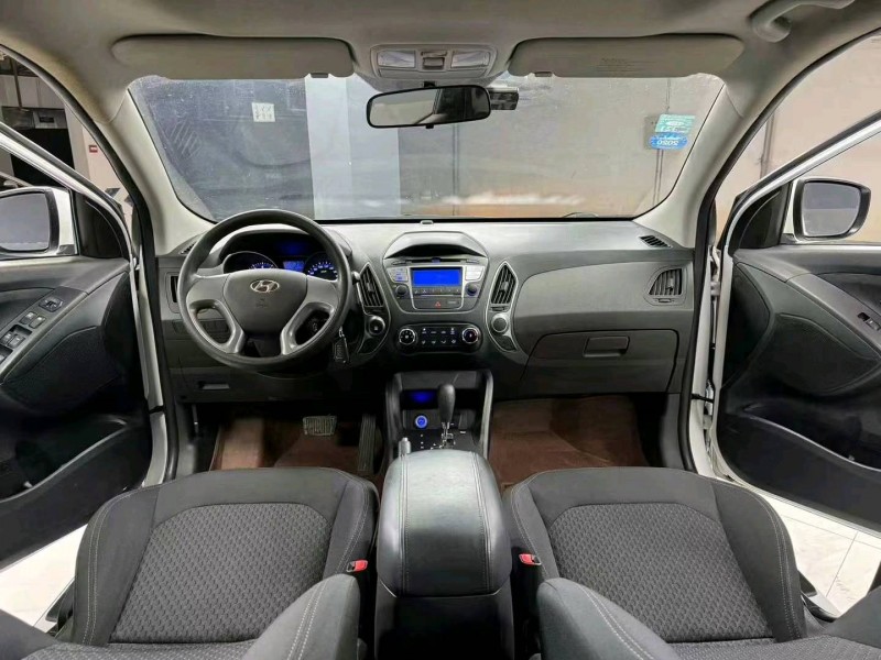 成都17年现代ix358