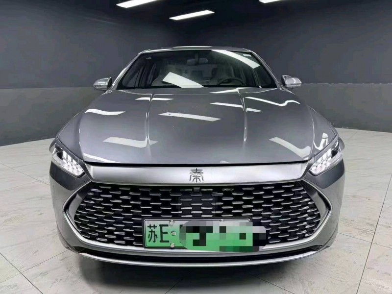 成都23年比亚迪秦1