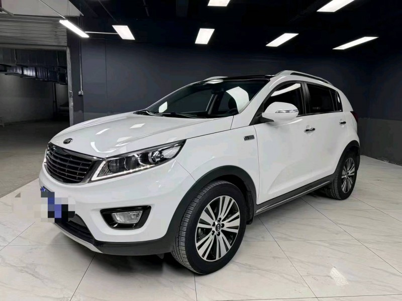 成都18年起亚智跑2