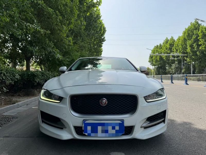 阜陽18年捷豹XE1