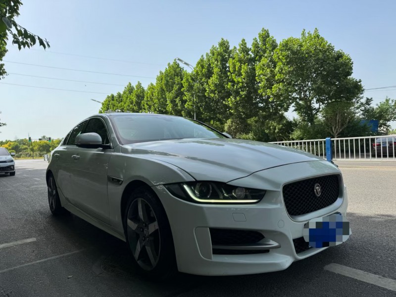 阜陽18年捷豹XE3