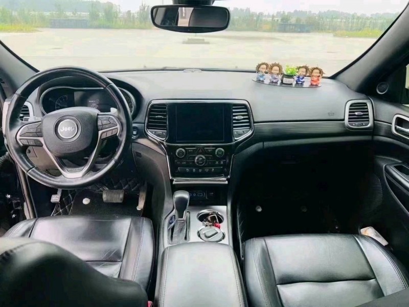 烟台20年Jeep大切诺基4