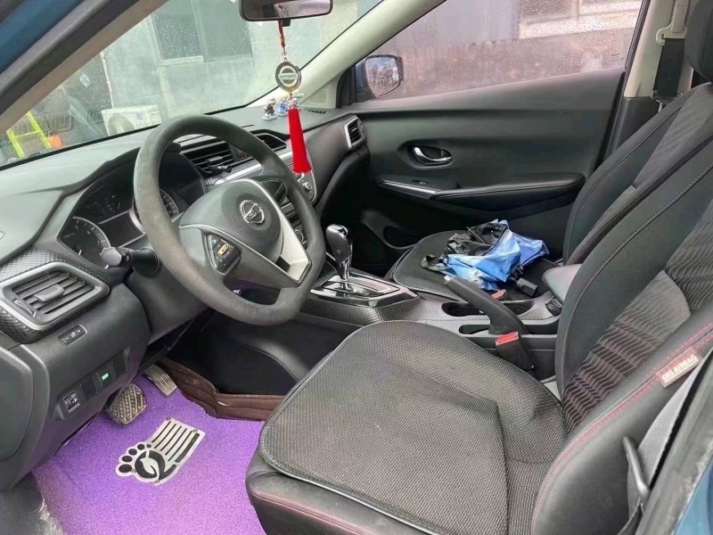 潍坊16年日产蓝鸟5