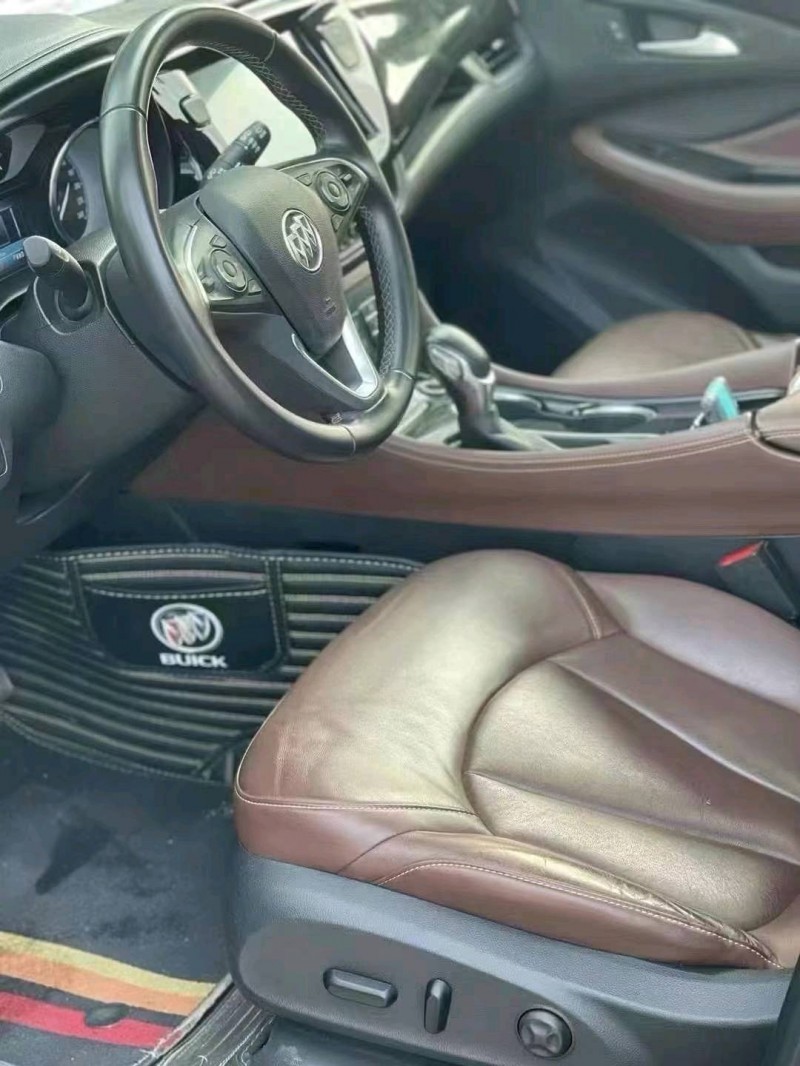 佛山21年别克昂科威9