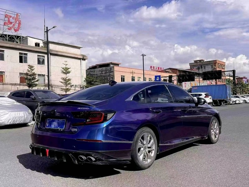 深圳18年本田雅阁3