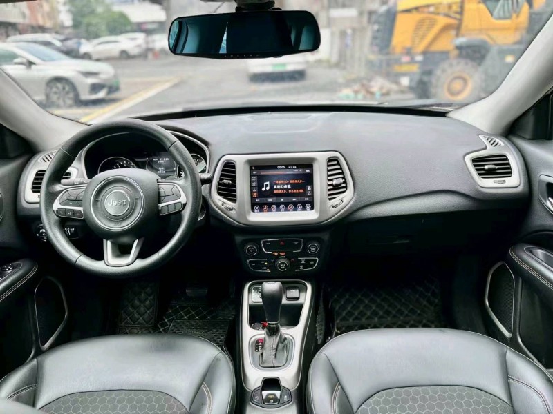 云浮20年Jeep指南者3
