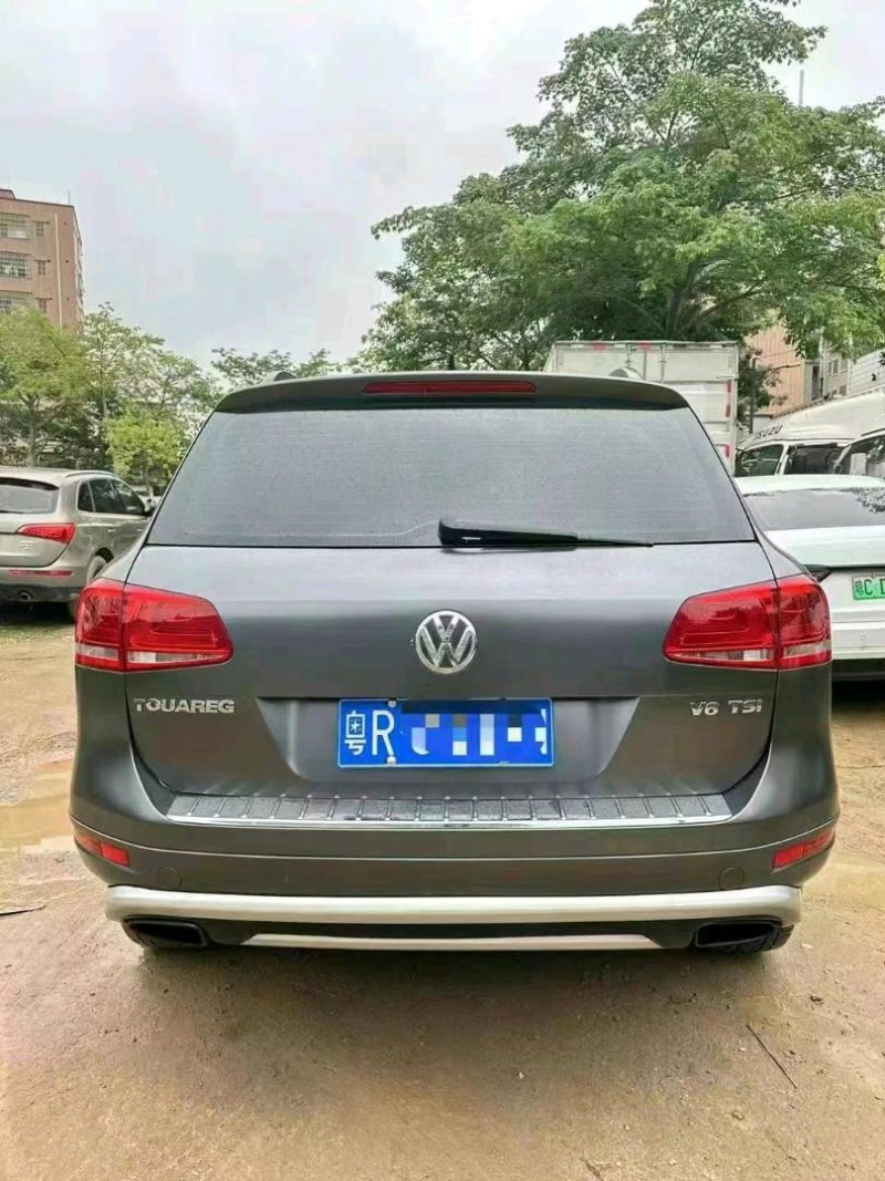 深圳11年大众途锐4