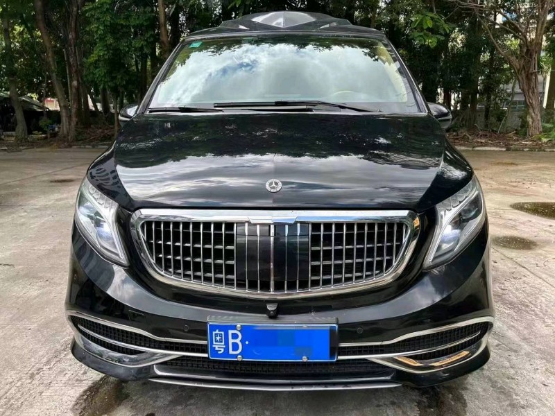 江门18年奔驰V1