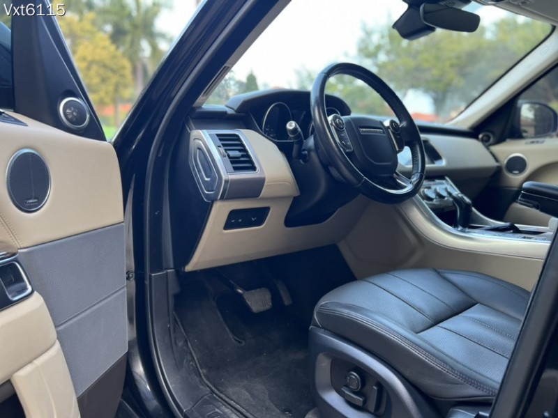 东莞17年路虎揽胜4