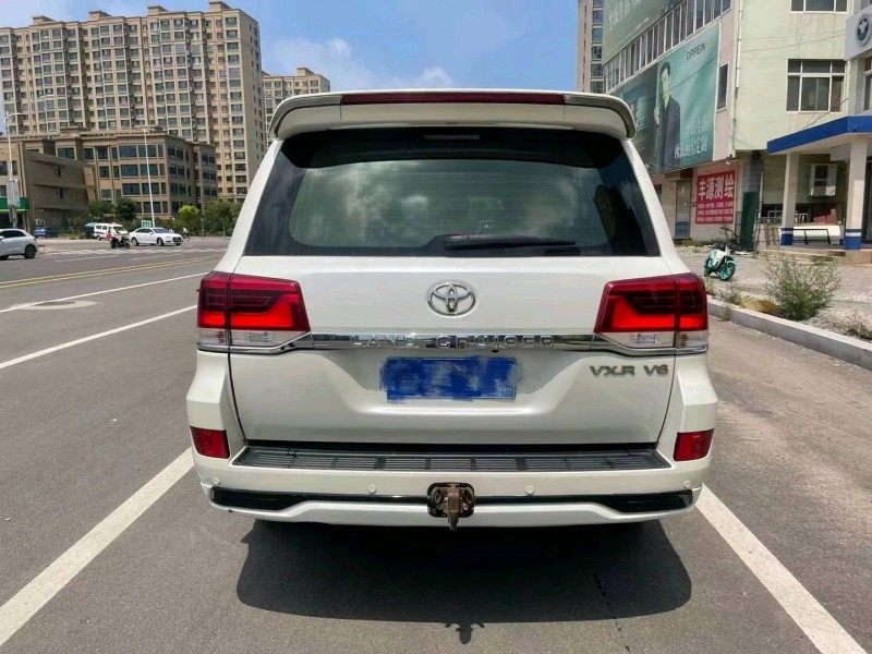 保定19年丰田兰德酷路泽9